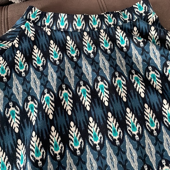 AÉROPOSTALE Blue Design Mini Skirt Size Small - Picture 2 of 5